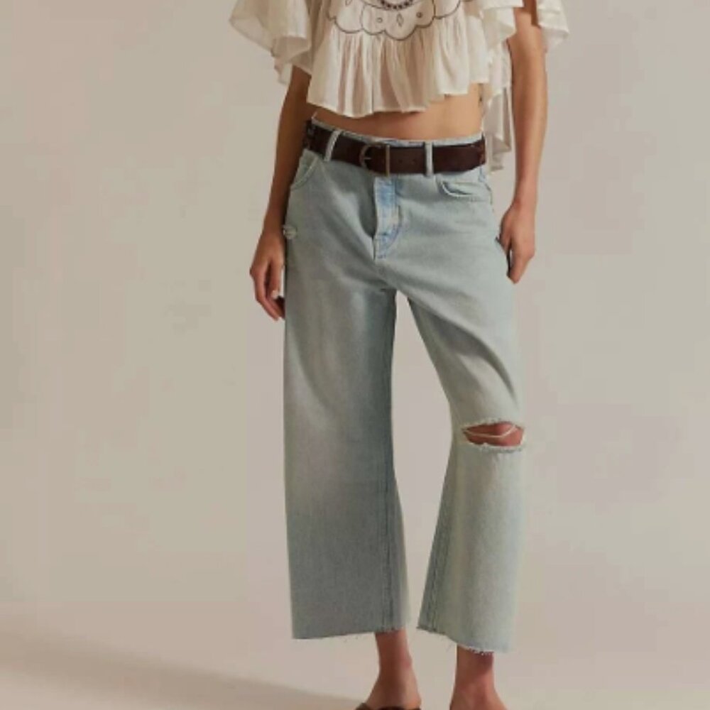 NWT We The Free Deep Trance Bleached Out Dropped Boyfriend Jeans Size 30